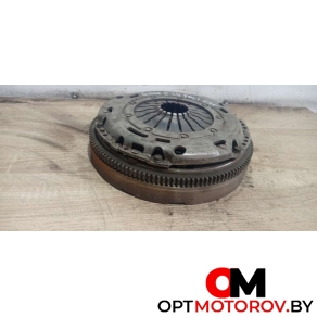 Маховик  Volkswagen Golf 5 поколение 2007 03C141025H           #2