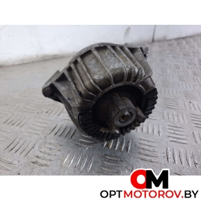 Подушка крепления двигателя  Mercedes-Benz C-Класс W204/S204 2007 A2042400217Q3 #3