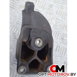 Кронштейн полуоси  Ford Focus 2 поколение [рестайлинг] 2007 4M513K305CA #4
