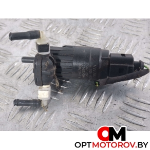 Насос (моторчик) омывателя стекла  Volkswagen Tiguan 1 поколение 2008 1K6955651 #1
