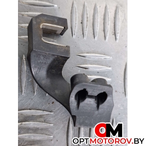 Крепление фары правой  Audi A4 B7 2008 1301398908 #2