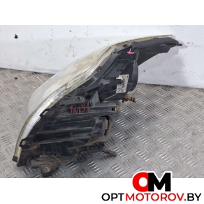 Фара правая  Toyota Auris 1 поколение 2008 8111002480, 89901945, 89901359 #2