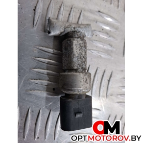 Усилитель бампера переднего  Volkswagen Golf 6 поколение 2009 1K0959126A #1