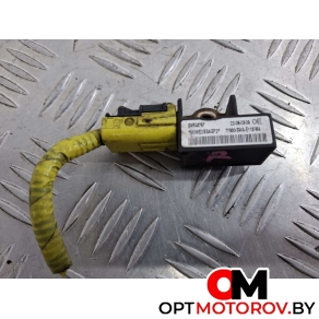 Передняя панель (телевизор)  Honda CR-V 3 поколение [рестайлинг] 2009 77930SWAE113M4, 5WK43787 #1