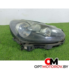 Решетка радиатора  Volkswagen Golf 6 поколение 2009 5K2941006H #1