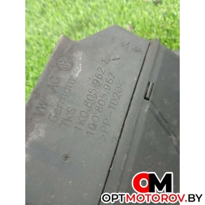 Кронштейн крепления крыла переднего левого  Volkswagen Passat B6 2009 1k0805962e #2