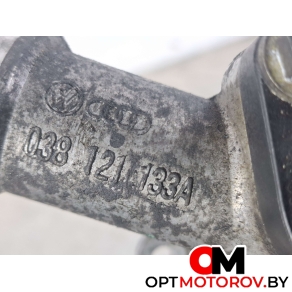 Фланец (тройник) системы охлаждения  Volkswagen Passat B5 [рестайлинг] 2005 038121133A #4