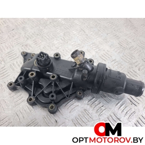Корпус термостата  Renault Scenic 2 поколение 2005 8200023915, 8200158269, 8200453422 #1