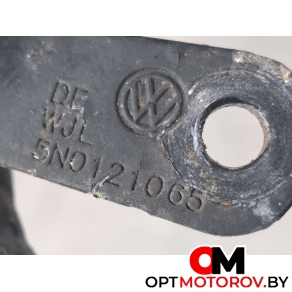 Трубка охлаждающей жидкости металлическая  Volkswagen Passat B6 2009 5N0121065, 5N0121101H #3