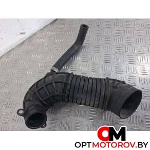 Патрубок воздушного фильтра  Audi A4 B7 2006 8E0129615J           #3