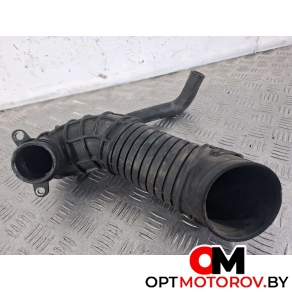Патрубок воздушного фильтра  Audi A4 B7 2006 8E0129615J           #4