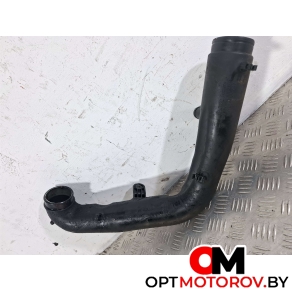 Воздуховод турбокомпрессора  Volkswagen Golf 5 поколение 2006 1K0129654AA #1