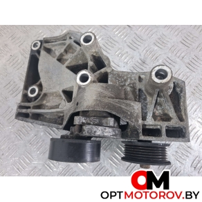 Кронштейн компрессора кондиционера  Opel Insignia 1 поколение (A) 2014 55582510 #1