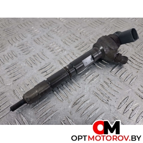 Форсунка топливная  Volkswagen Caddy 3 поколение [рестайлинг] 2014 0445110369, 03L130277J #1