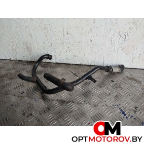 Трубка охлаждающей жидкости металлическая  Volkswagen Passat B6 2005 06F121492B #1