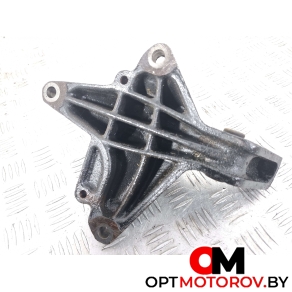 Кронштейн полуоси Citroen C4 Picasso 1 поколение 2007 965350438D #4 Кронштейн полуоси Citroen C4 Picasso 1 поколение 2007 965350438D #4