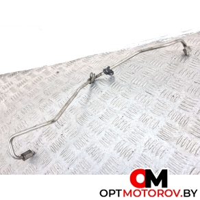Масляная трубка турбины (подача)  Volkswagen Passat B6 2008 03L145771B #1