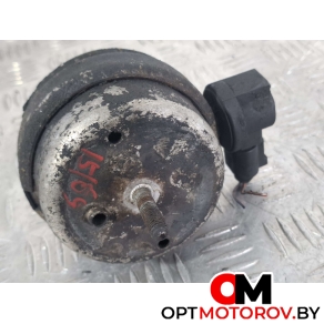 Подушка крепления двигателя  Audi A4 B6 2004 8E0199382B, 8E0199379L #4 Подушка крепления двигателя  Audi A4 B6 2004 8E0199382B, 8E0199379L #4