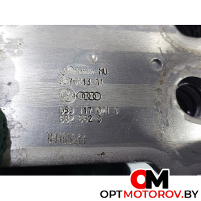 Теплообменник масляного фильтра  Audi A6 4F/C6 2004 059117021J #4