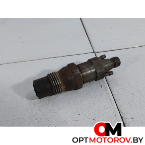 Форсунка топливная  Volkswagen Passat B3 1987 068130201P #1