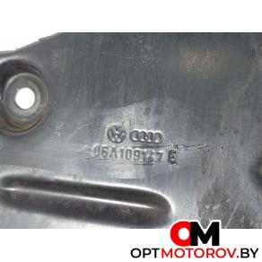 Защита (кожух) ремня ГРМ  Audi TT 8N 2001 06A109147E #2