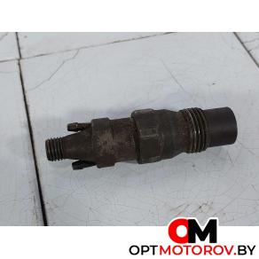 Форсунка топливная  Volkswagen Passat B3 1987 068130201E #1