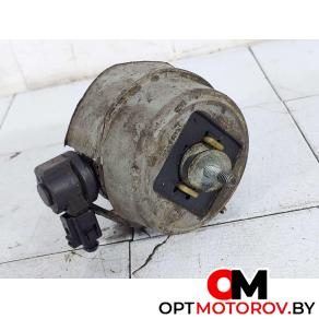 Подушка крепления двигателя  Audi A4 B6 2004 8E0199379E #2