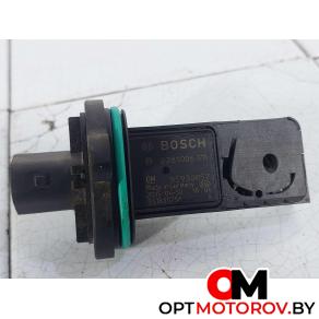 Расходомер воздуха  Opel Astra K 2017 0281006311, 95930057 #1