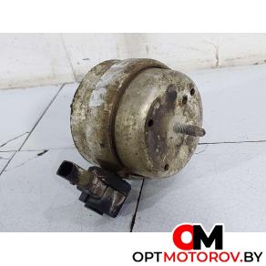 Подушка крепления двигателя  Audi A4 B6 2004 8E0199379E #2