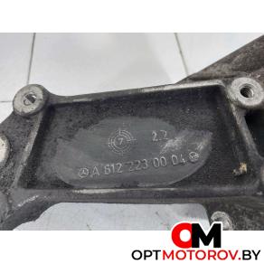 Кронштейн двигателя  Mercedes-Benz Sprinter 1 поколение (W901-905) 2000 A6122230004 #2