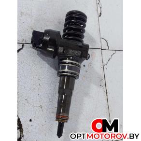 Форсунка топливная  Volkswagen Golf 5 поколение 2006 038130073AG, 0414720215 #1