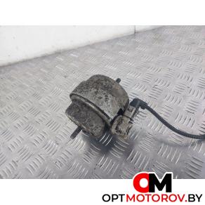 Подушка крепления двигателя  Audi A4 B7 2007 4F0199382H #1