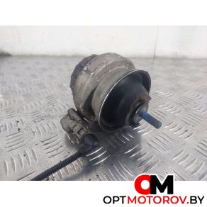 Подушка крепления двигателя  Audi A4 B7 2007 4F0199382H #3