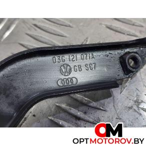 Трубка охлаждающей жидкости металлическая  Audi A6 4F/C6 2007 03C121071A, 038121132G #4