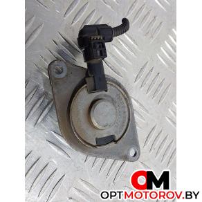 Клапан фазорегулятора  Opel Astra J 2010 55562223, F34751213 #1