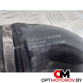 Патрубок интеркулера  Mercedes-Benz Vito W639 2007 A6395280982 #4