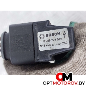 Катушка зажигания  Volkswagen Polo 5 поколение 2009 03E906031C, 03E133320A, 03E133319E #2