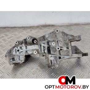 Кронштейн генератора  Volkswagen Passat B5 2000 145523D #1