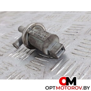 Клапан вентиляции топливного бака  Audi A4 B5 1997 078133517E #5