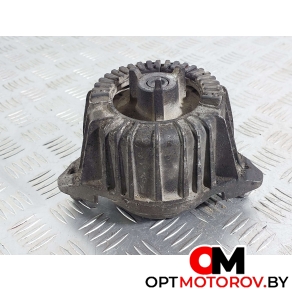 Подушка крепления двигателя  Mercedes-Benz C-Класс W204/S204 2007 A2042400317Q3, 2042400317 #1