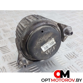 Подушка крепления двигателя  Mercedes-Benz C-Класс W204/S204 2007 A2042400317Q3, 2042400317 #3