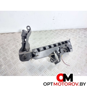 Крепление фары левой  Audi A5 8T 2011 8T0805607L #1