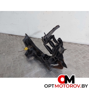 Крепление фары правой  Audi A4 B7 2008 8K0805607L #4
