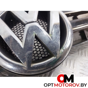 Решетка радиатора  Volkswagen Golf 6 поколение 2009 5K0853653 #2