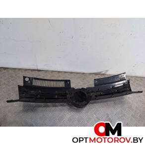 Решетка радиатора  Volkswagen Golf 6 поколение 2009 5K0853653 #4