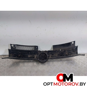 Решетка радиатора  Volkswagen Golf 6 поколение 2009 5K0853653 #2