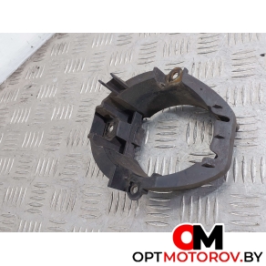 Рамка фары противотуманной левой  Toyota RAV4 3 поколение (XA30) 2007  #1