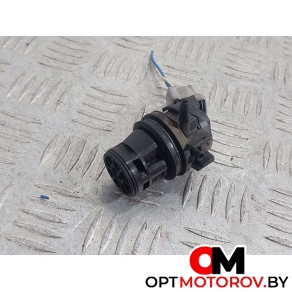 Насос (моторчик) омывателя стекла  Toyota RAV4 3 поколение (XA30) 2006 8533071010, 0602104840 #1
