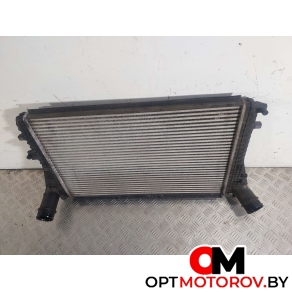 Интеркулер  Volkswagen Golf 6 поколение 2010 1K0145803AJ #2