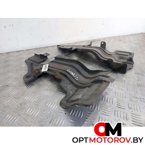 Дефлектор радиатора  Toyota Avensis 2 поколение (T250) [рестайлинг] 2007 5329305060 #2